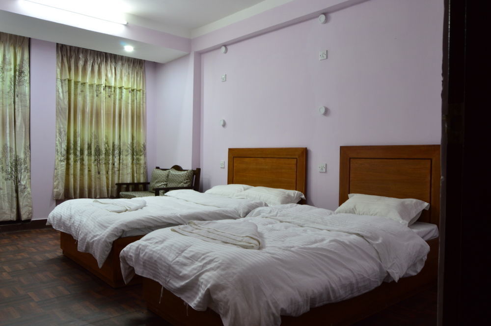 Famous House Kathmandu Catmandu Exterior foto